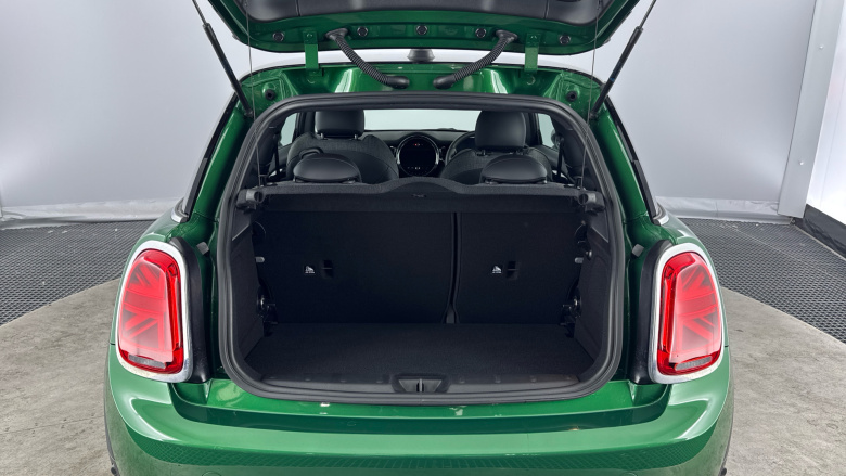 MINI Hatchback 135kW Cooper S Level 2 33kWh 3dr Auto Electric Hatchback